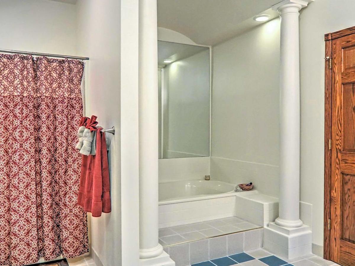 Lindsborg Rosberg House B&B 외부 사진